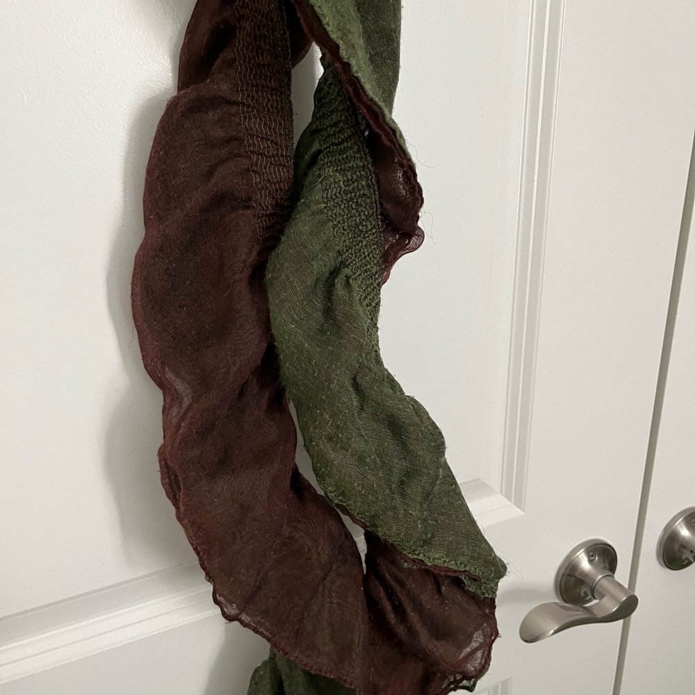 Long crinkle scarf